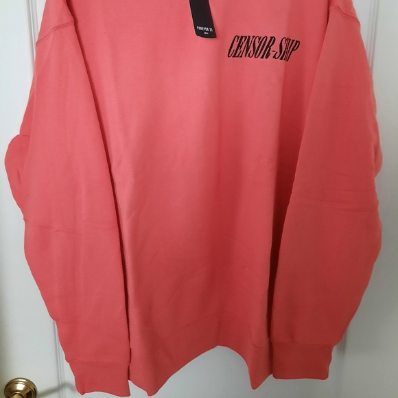 BNWT Forever 21 Sweater - Picture 3 of 3